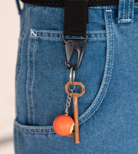 SMOOTH Logo Key Clip Black